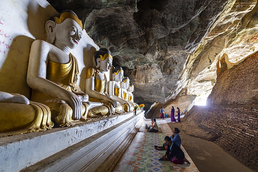 Cave filled with buddhas, Yathaypyan Cave, Hpa-An, Kayin state, Myanmar (Burma), Asia