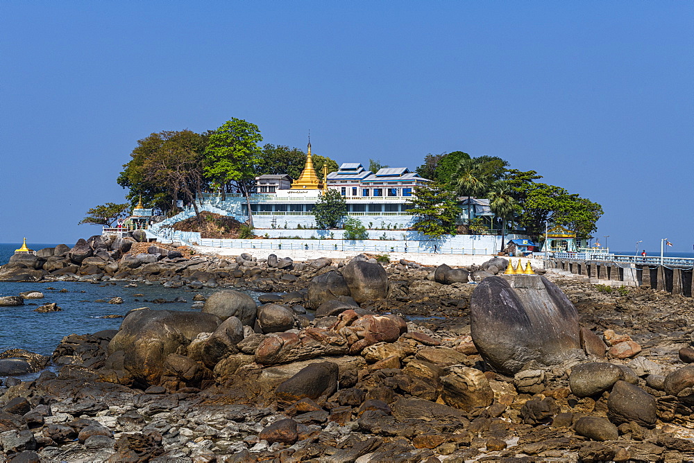 Myaw Yit Pagoda in the ocean near Dawei, Mon state, Myanmar (Burma), Asia