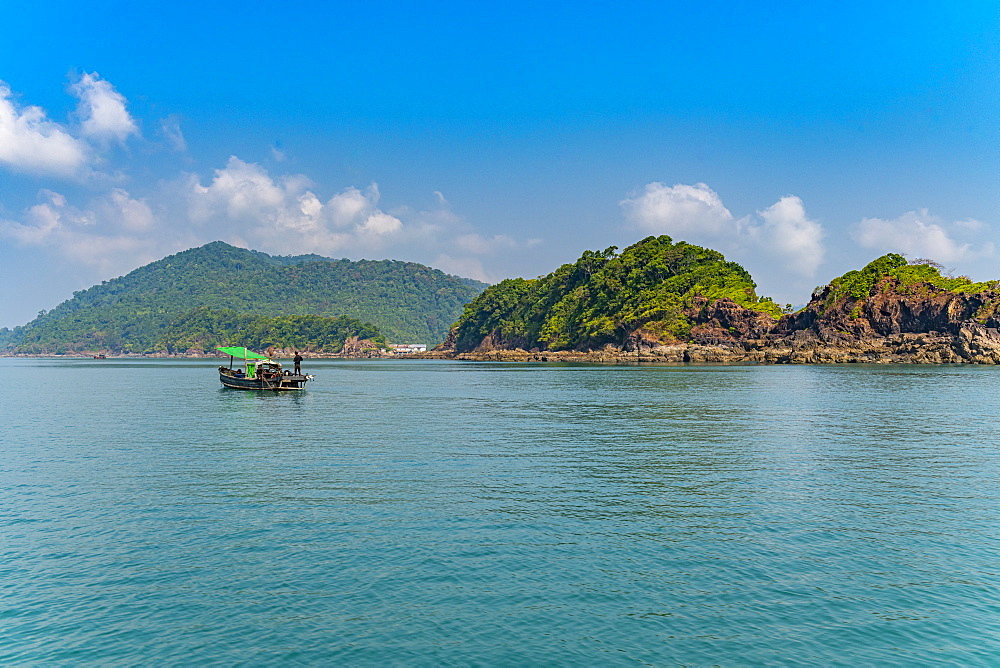 Small islands in the Mergui (Myeik) Archipelago, Myanmar (Burma), Asia