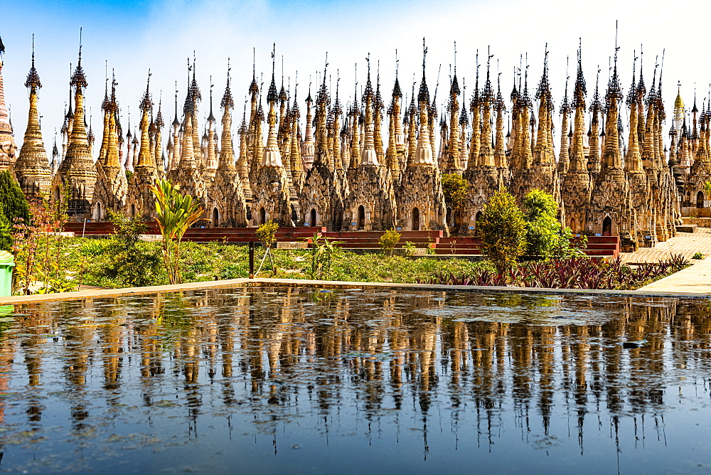 Kakku's pagoda with its 2500 stupas, Kakku, Shan state, Myanmar (Burma), Asia