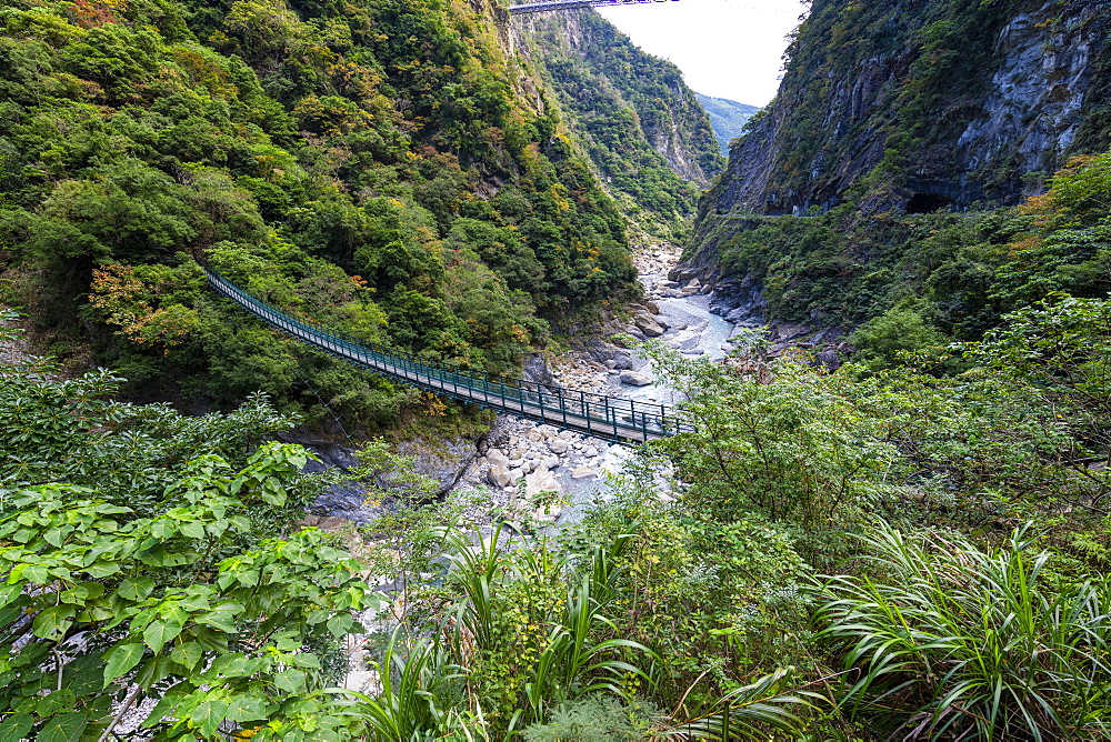 Hanging bridge in the Taroko Gorge, Taroko National Park, Hualien county, Taiwan, Asia