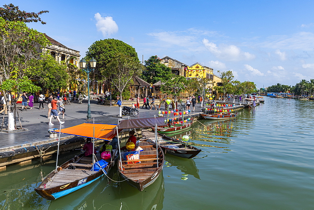 River front in the old town of Hoi An, UNESCO World Heritage Site, Vietnam, Indochina, Southeast Asia, Asia