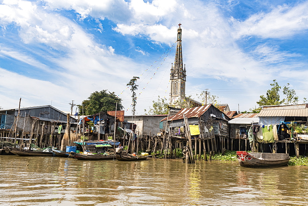 Houses on stilts, Cai Be, Mekong Delta, Vietnam, Indochina, Southeast Asia, Asia