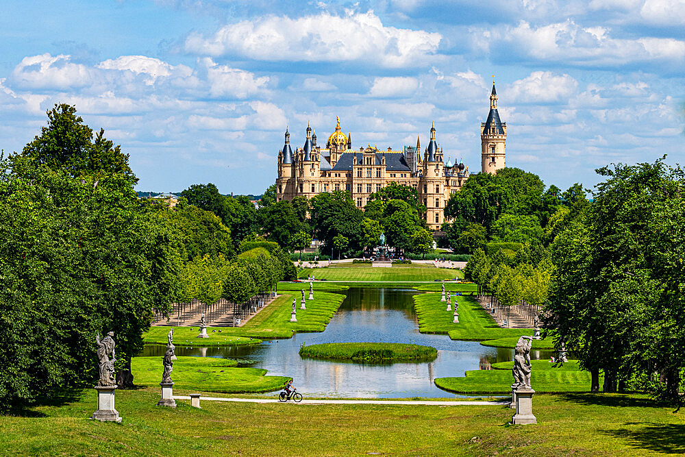 Schwerin Castle, Schwerin, Mecklenburg-Vorpommern, Germany, Europe