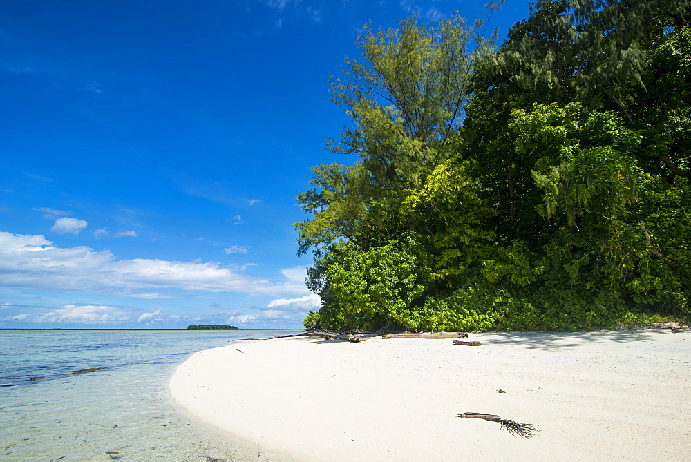 Turquoise water and a white beach on Christmas Island, Buka, Bougainville, Papua New Guinea, Pacific