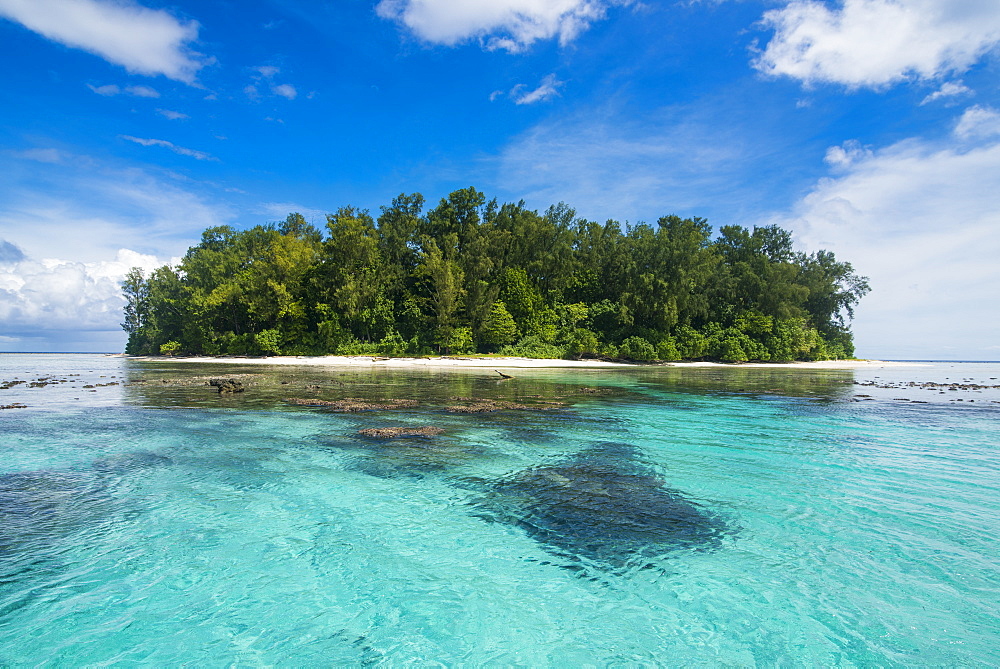 Turquoise water and a white beach on Christmas Island, Buka, Bougainville, Papua New Guinea, Pacific