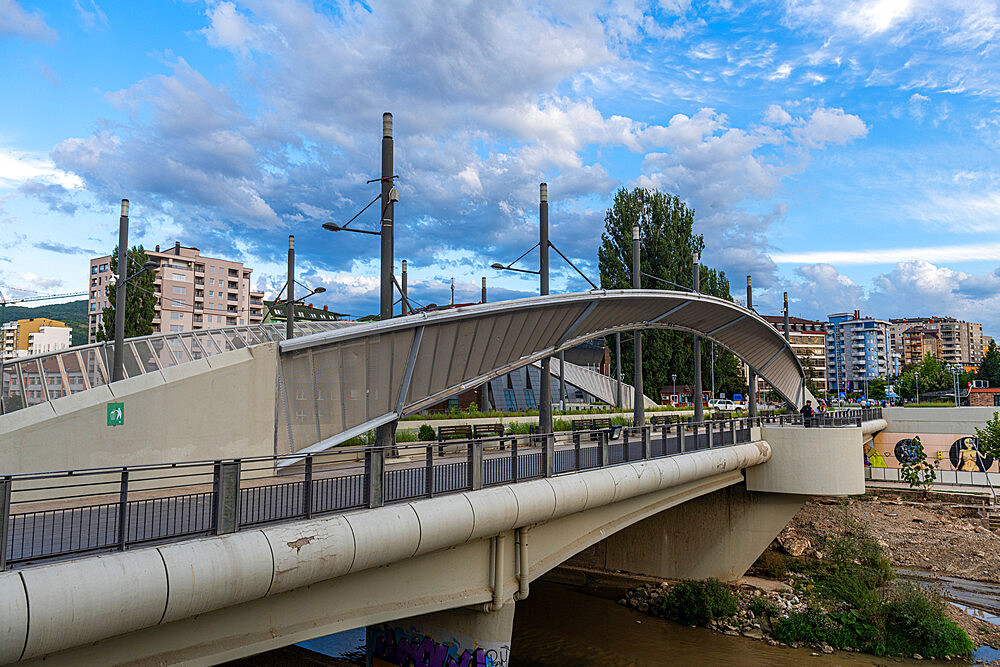 Bridge separating the Serbian enclave from the Albanian part of Mitrovica, Kosovo, Europe