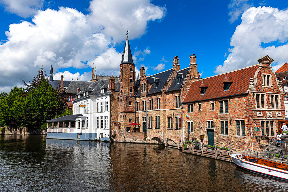 Rozenhoedkaai with the belfry, Bruges, UNESCO World Heritage Site, Belgium, Europe