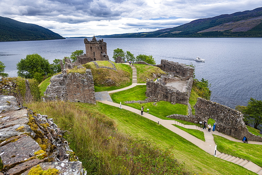 Urquhart Castle, Loch Ness, Highlands, Scotland, United Kingdom, Europe