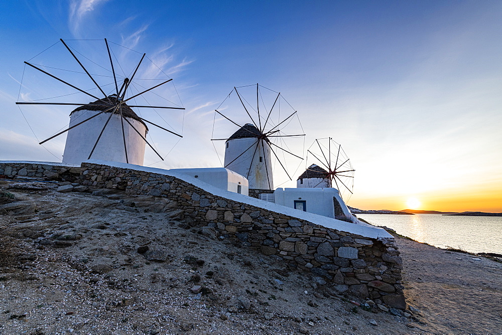 The Windmills (Kato Milli) at sunset, Horta, Mykonos, Cyclades, Greek Islands, Greece, Europe