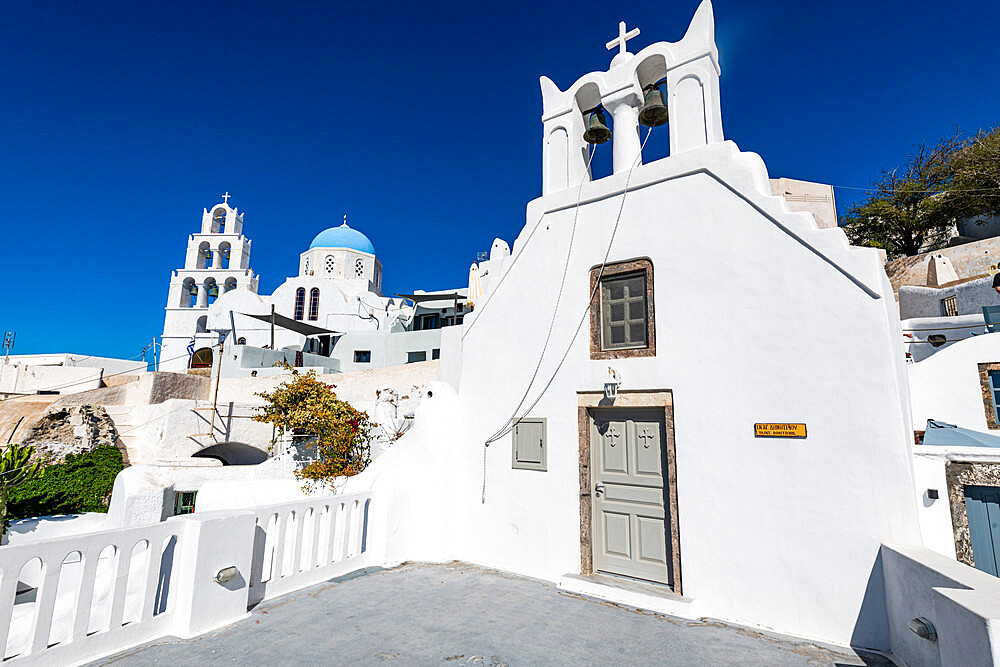 Whitewashed church in Pyrgos, Santorini, Cyclades, Greek Islands, Greece, Europe