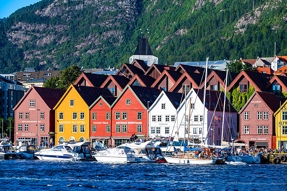 Bryggen, series of Hanseatic buildings, UNESCO World Heritage Site, Bergen, Norway, Scandinavia, Europe