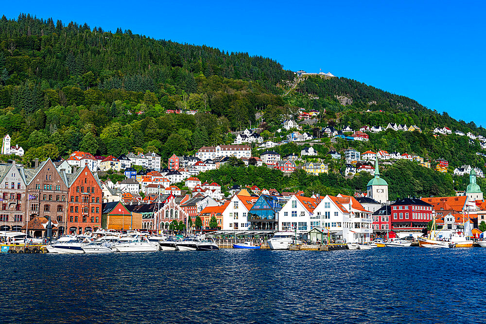 Bryggen, series of Hanseatic buildings, UNESCO World Heritage Site, Bergen, Norway, Scandinavia, Europe