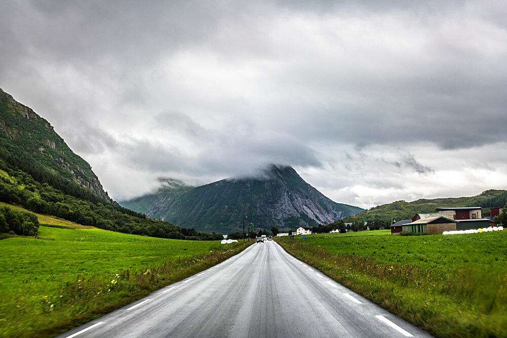 Long straight road, Kystriksveien Coastal Road, Norway, Scandinavia, Europe