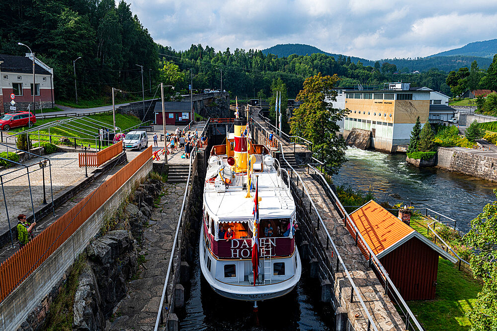 Tourist boat in the Ulefoss locks, Telemark Canal, Norway, Scandinavia, Europe