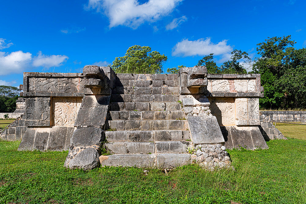 Pre-Columbian city, Chichen Itza, UNESCO World Heritage Site, Yucatan, Mexico, North America