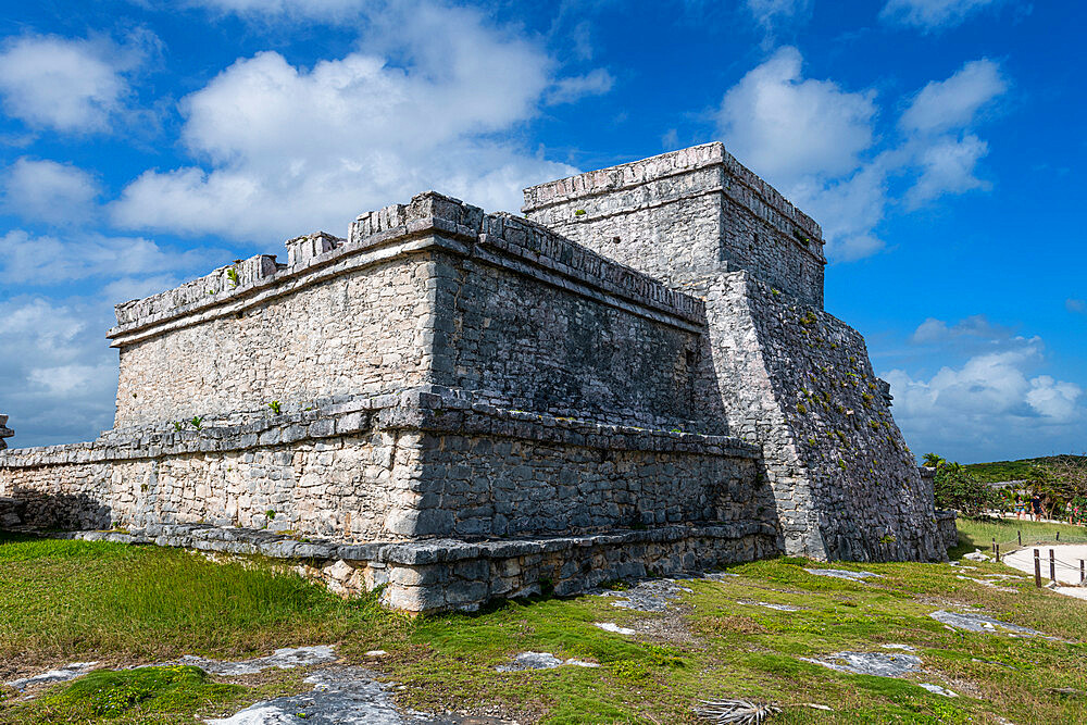 Pre-Columbian Mayan walled city of Tulum, Quintana Roo, Mexico, North America