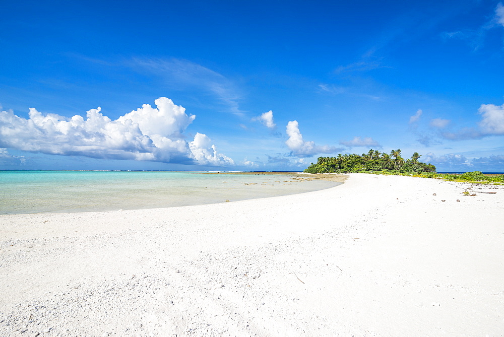 White sand beach on a little island in the lagoon of Wallis, Wallis and Futuna, Pacific