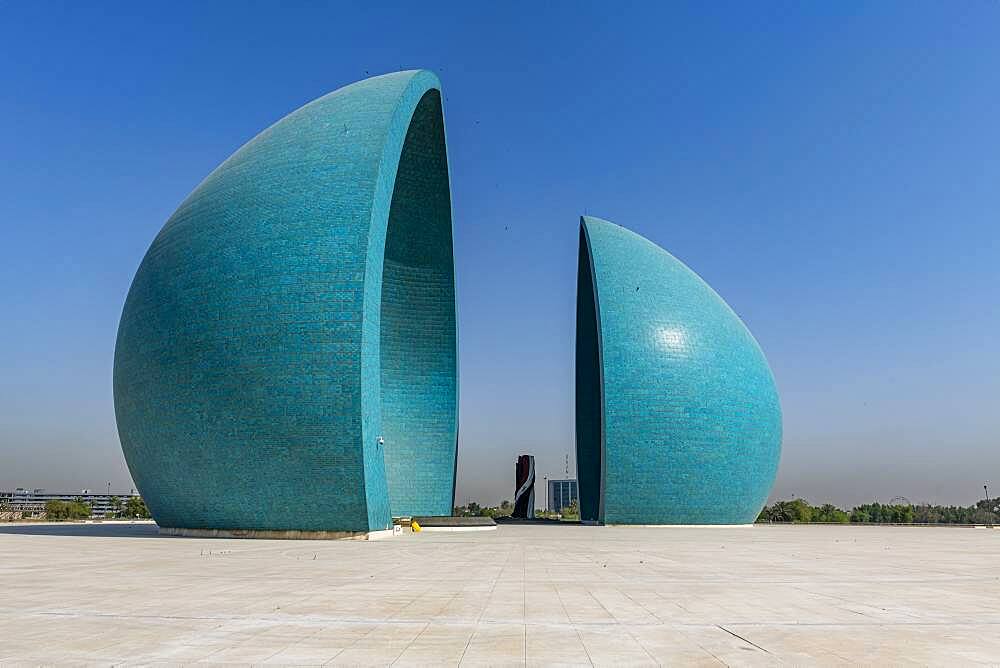 Martyrs Memorial (Al Shaheed Monument), Baghdad, Iraq, Middle East