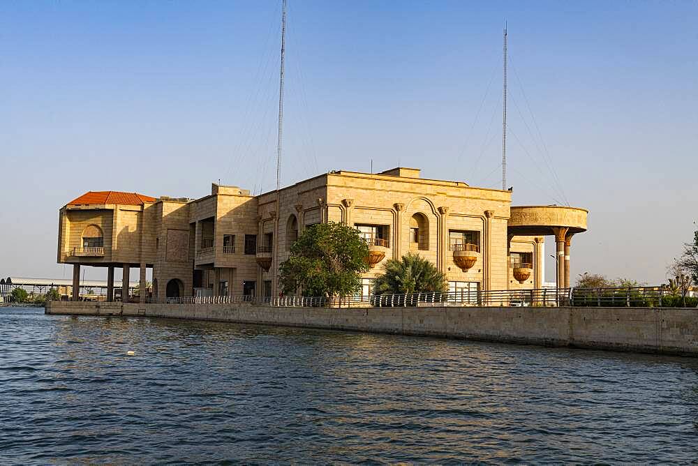 Saddam Hussein's old palace, Arvand Rood, Schatt Al-Arab, Basra, Iraq, Middle East