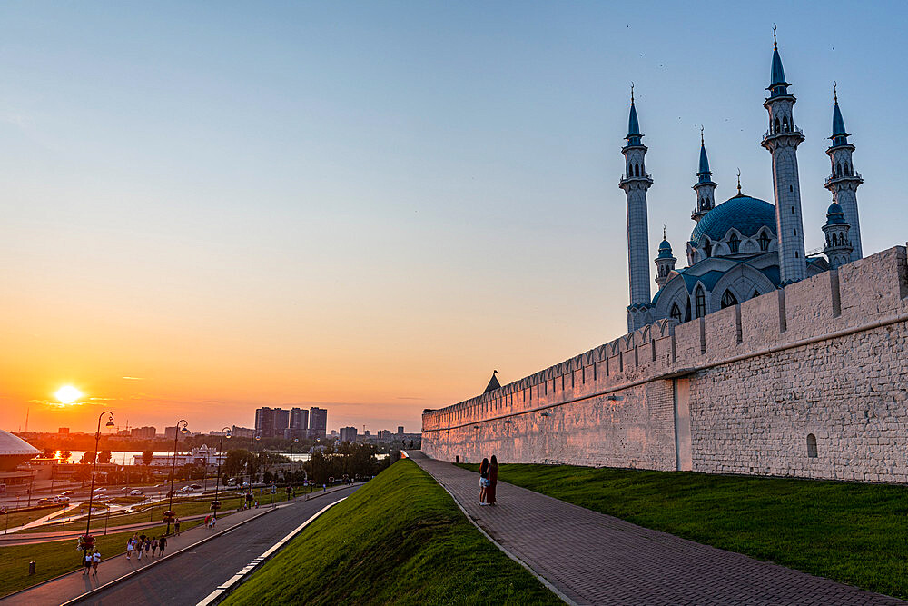 Kul Sharif Mosque in the Kremlin at sunset, UNESCO World Heritage Site, Kazan, Republic of Tatarstan, Russia, Europe