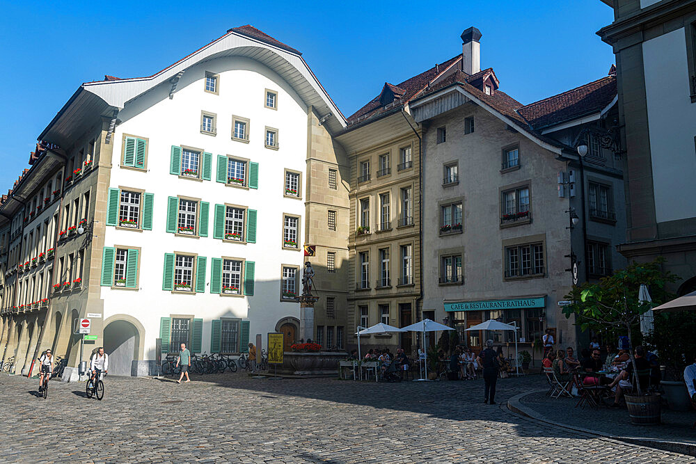 Town square of the old city of Berne, UNESCO World Heritage Site, Switzerland, Europe