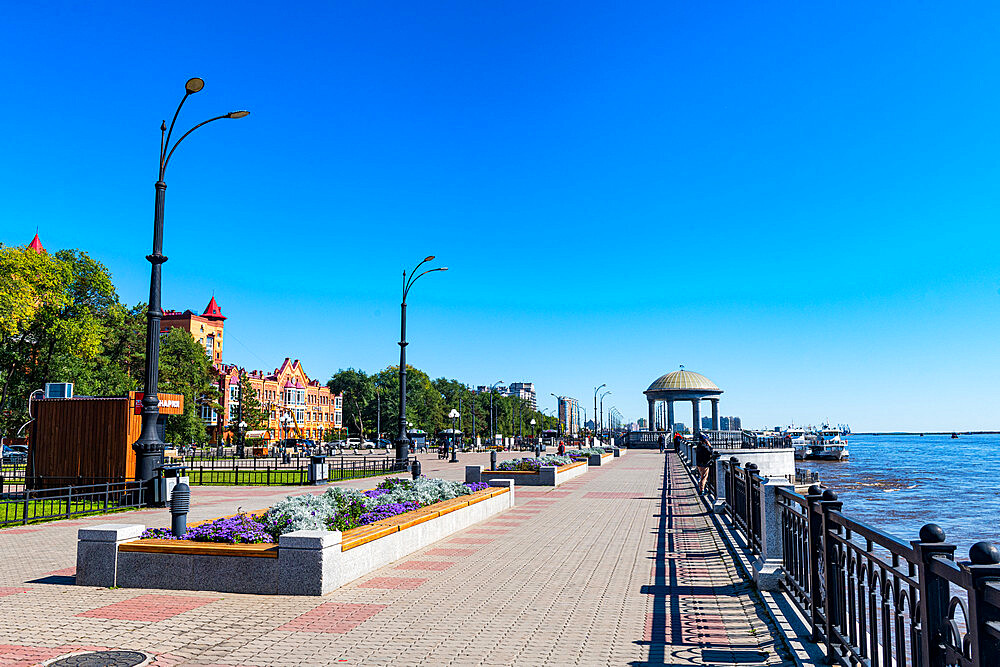 Embankment of the Amur River, Blagoveshchensk, Amur Oblast, Russia, Eurasia