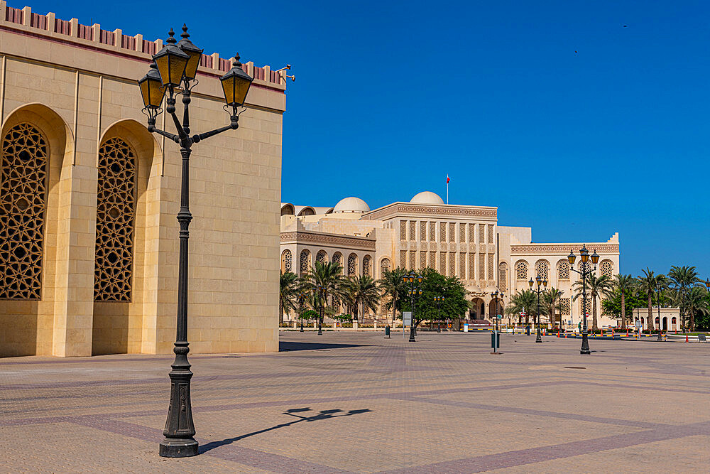 The Grand Mosque, Kingdom of Bahrain, Middle East