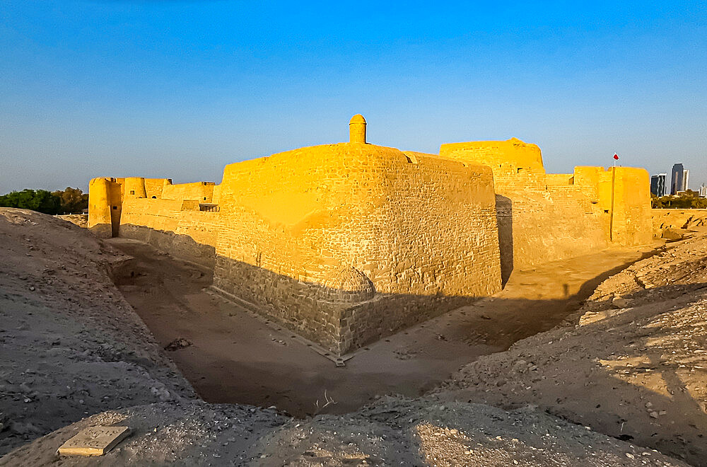 Qal'at al-Bahrain (Bahrain Fort), UNESCO World Heritage Site, Kingdom of Bahrain, Middle East