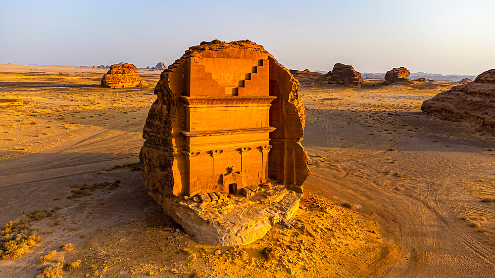 Aerial of the Tomb of Lihyan, son of Kuza, Madain Saleh (Hegra) (Al Hijr), UNESCO World Heritage Site, Al Ula, Kingdom of Saudi Arabia, Middle East