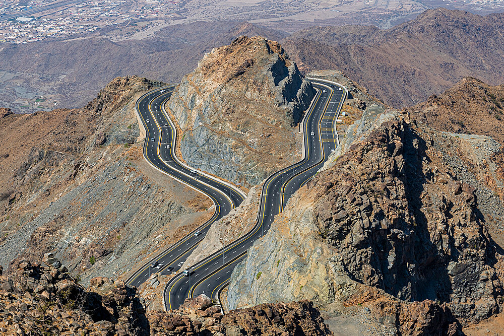 Al Hada road in between the mountains, Taif, Kingdom of Saudi Arabia, Middle East