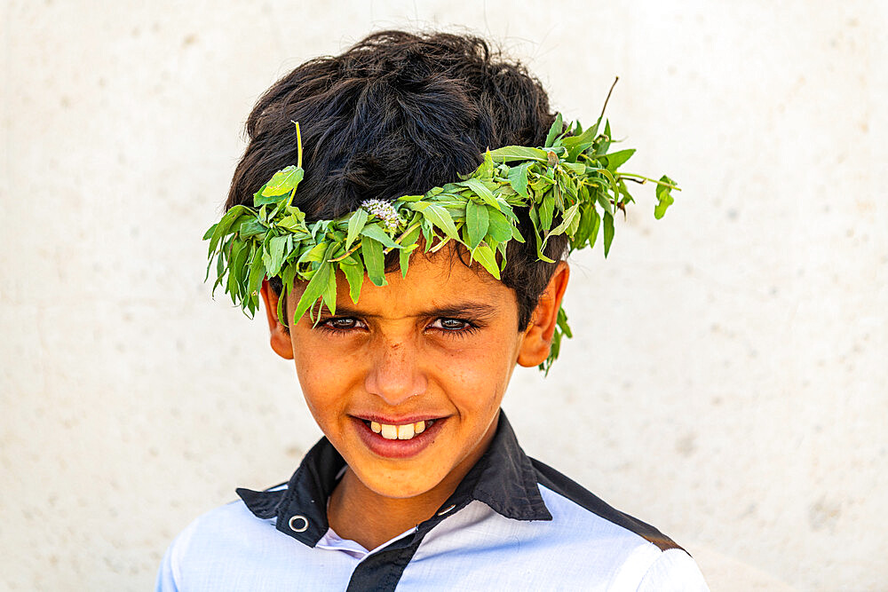 Young boy of the Qahtani Flower men tribe, Asir Mountains, Kingdom of Saudi Arabia, Middle East