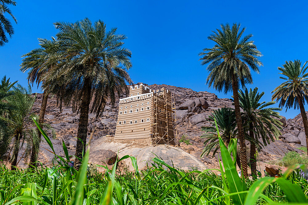 Old fortified house made out of mud, Najran, Kingdom of Saudi Arabia, Middle East