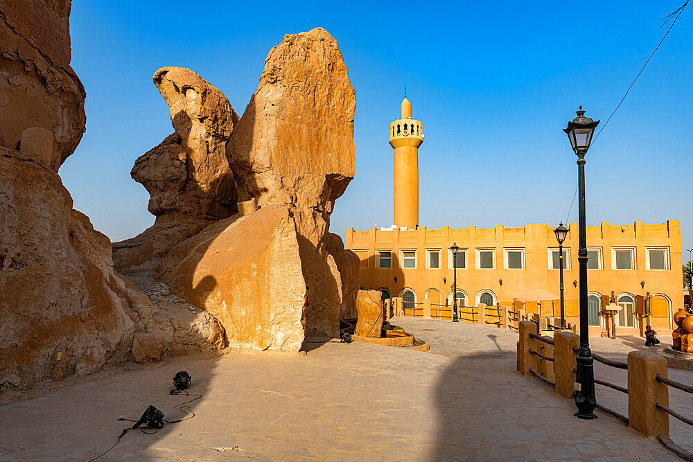 Mosque at the Al Qarah mountain, Al Ahsa (Al Hasa) Oasis, UNESCO World Heritage Site, Hofuf, Kingdom of Saudi Arabia, Middle East