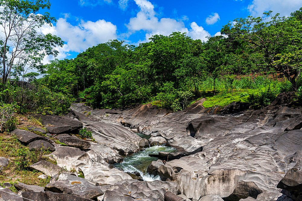 Stone outcrops forming rock formations, Vale da Lua, Chapada dos Veadeiros National Park, UNESCO World Heritage Site, Goias, Brazil, South America