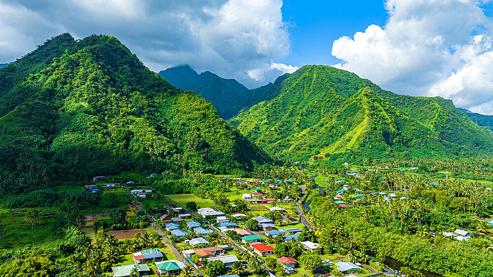 Aerial of Tahiti Iti, Society Islands, French Polynesia, South Pacific, Pacific