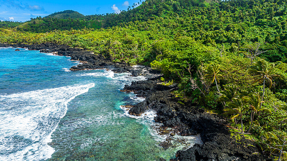 Aerial of the volcanic south coast, Taveuni, Fiji, South Pacific, Pacific