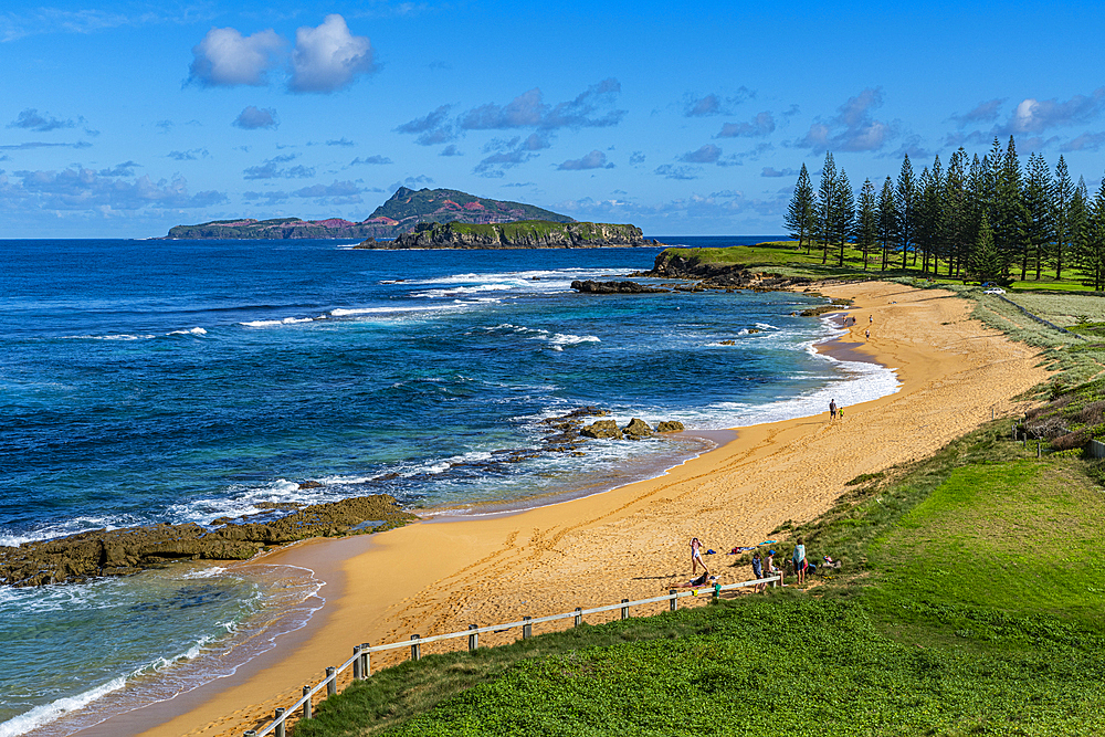 Sandy beach on Cemetery Bay, UNESCO World Heritage Site, Norfolk Island, Australia, Pacific