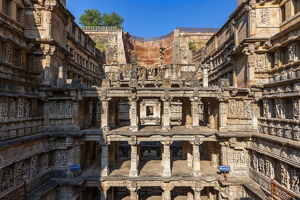 Rani Ki Vav, The Queen's Stepwell, UNESCO World Heritage Site, Patan, Gujarat, India, Asia