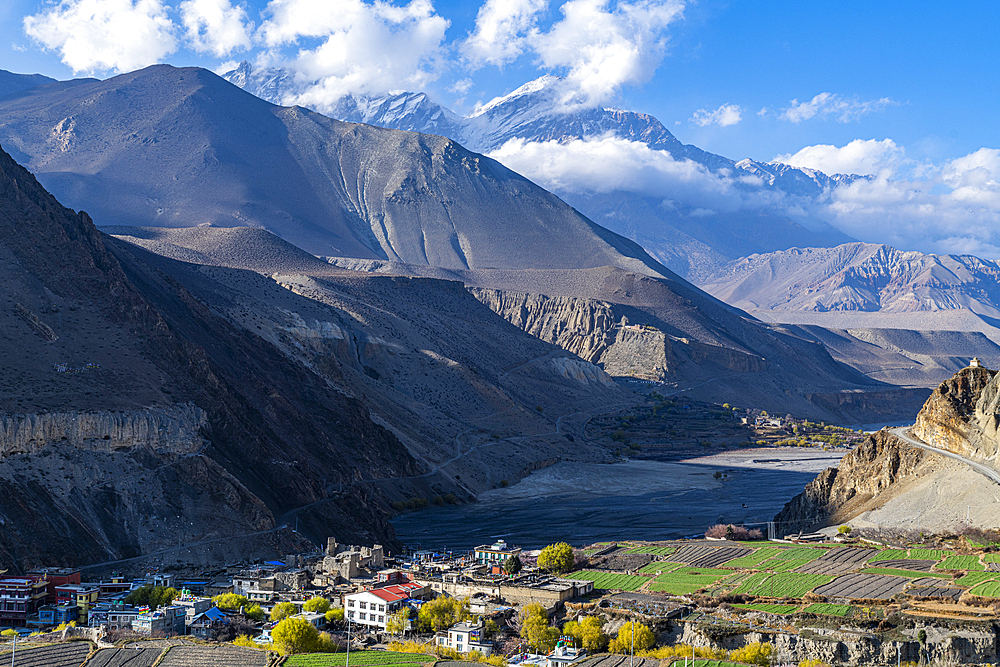 Mount Nilgiri, Jomsom, Himalayas, Nepal, Asia