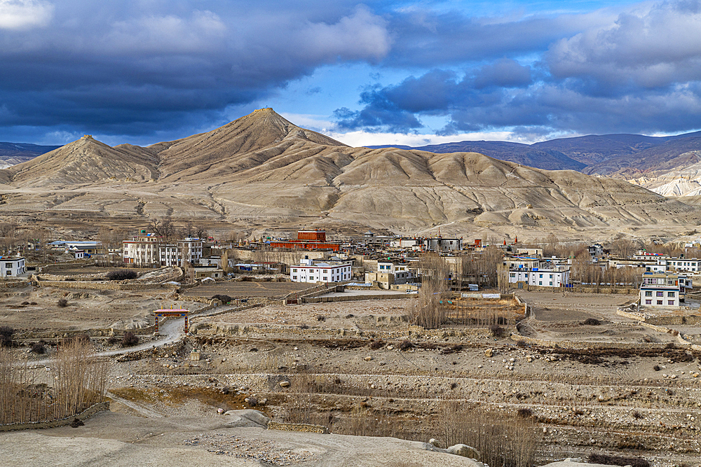 The walled village of Lo Manthang, Kingdom of Mustang, Himalayas, Nepal, Asia