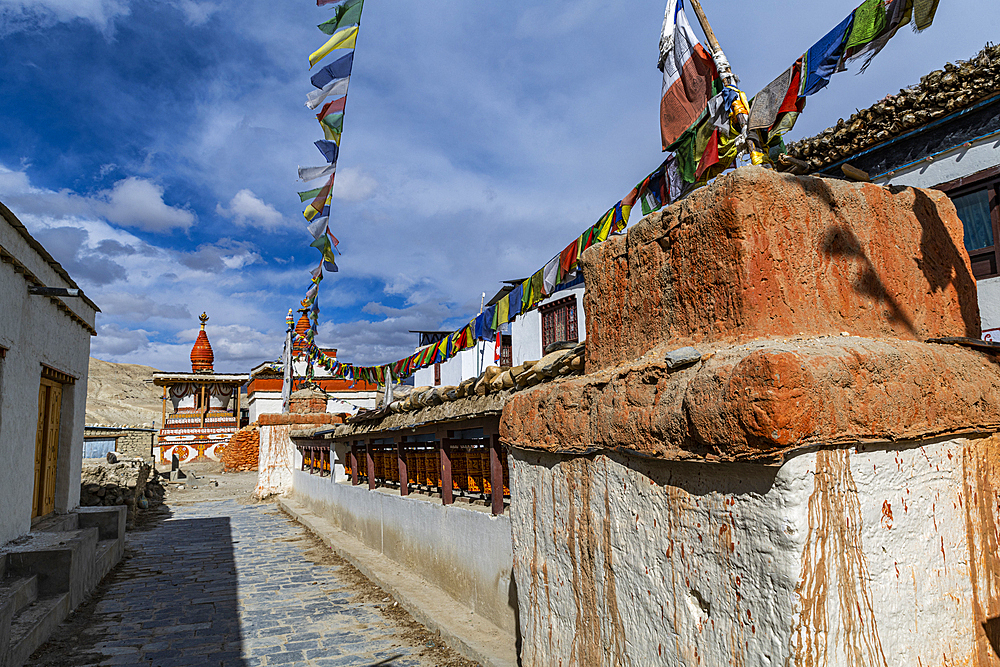 Stupas (chorten) in Lo-Manthang village, Kingdom of Mustang, Himalayas, Nepal, Asia