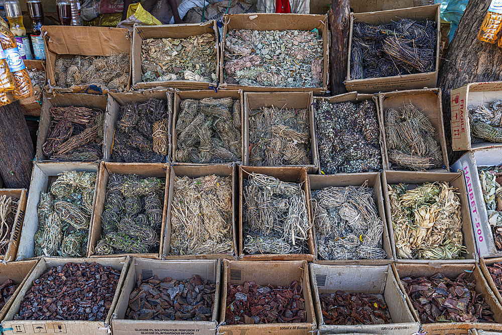 Local roots and leaves, traditional medicine market, Garoua, Northern Cameroon, Africa