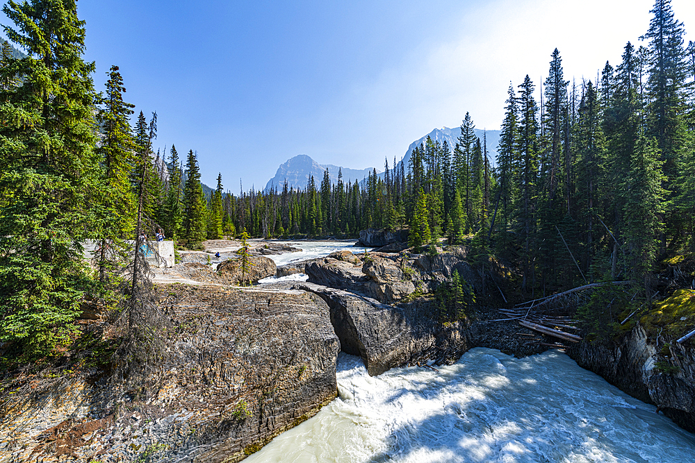 Natural Bridge Lower Falls, Yoho National Park, UNESCO World Heritage Site, British Columbia, Canada, North America