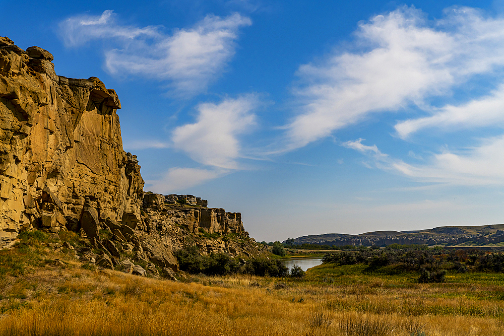 Hoodoos along the Milk River, Writing-on-Stone Provincial Park, UNESCO World Heritage Site, Alberta, Canada, North America