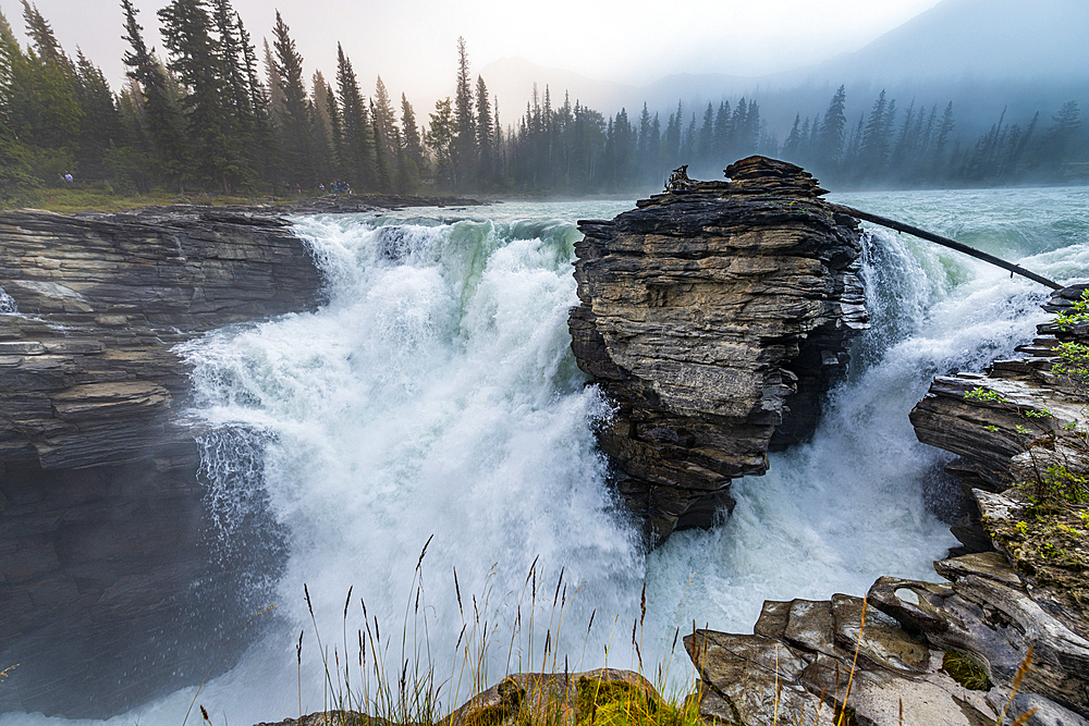 Athabasca Falls at sunrise, Glacier Parkway, Jasper National Park, UNESCO World Heritage Site, Alberta, Canadian Rockies, Canada, North America