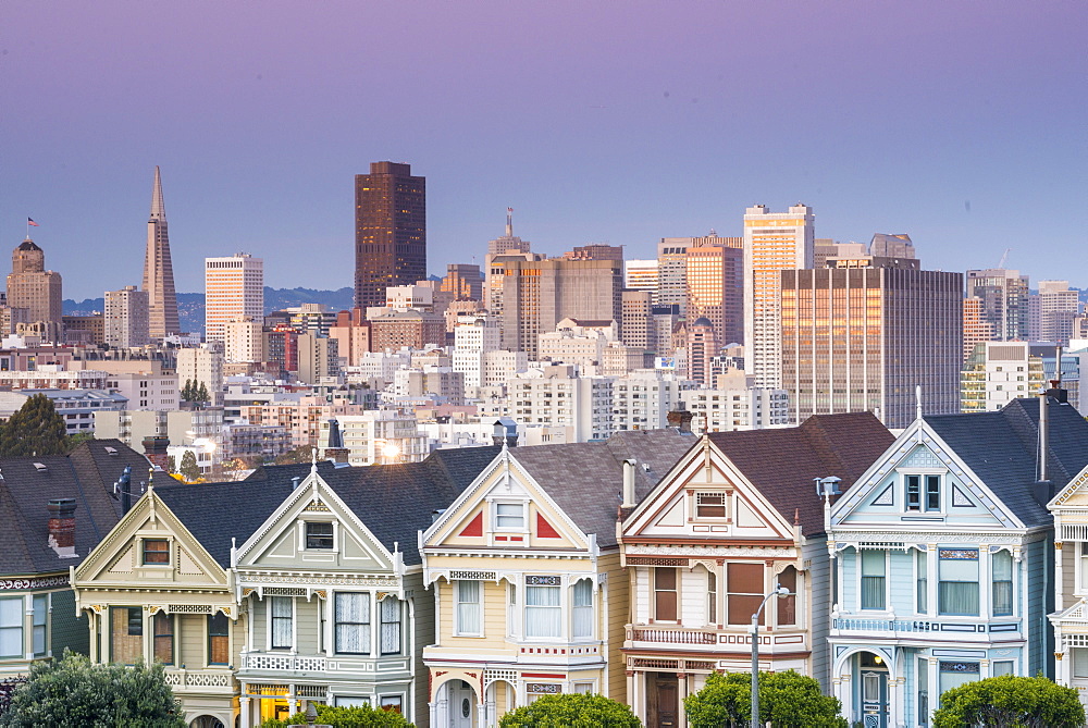 Painted Ladies in Alamo Square, San Francisco, California, United States of America, North America