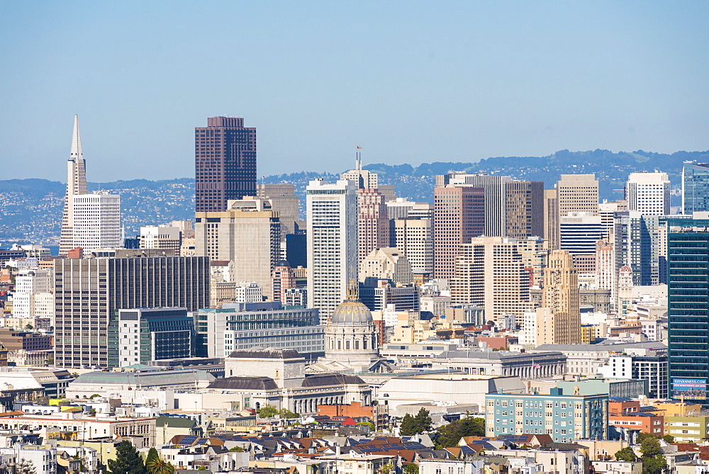 View of the city from Twin Peaks, San Francisco, California, United States of America, North America