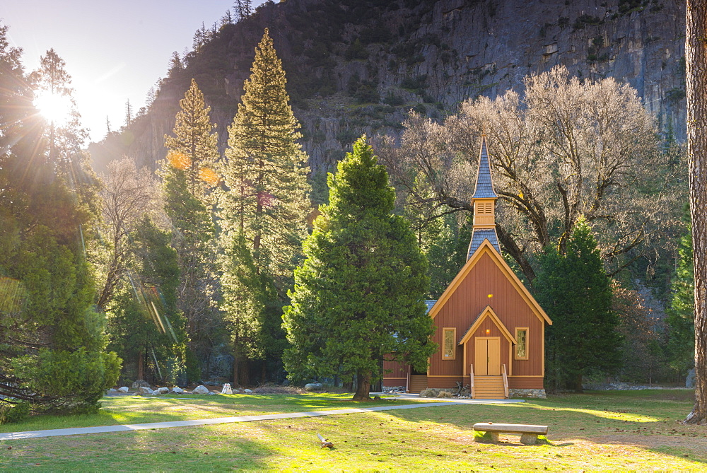 Yosemite Valley Chapel, Yosemite National Park, UNESCO World Heritage Site, California, United States of America, North America