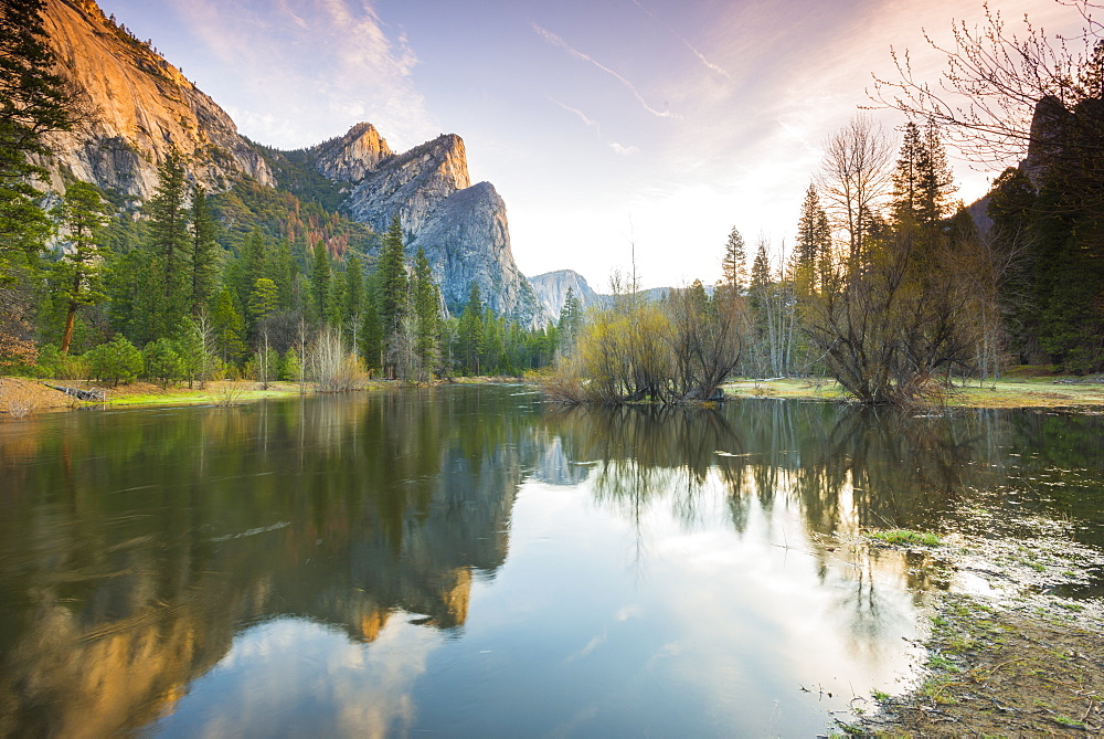 Three Brothers, Yosemite National Park, UNESCO World Heritage Site, California, United States of America, North America